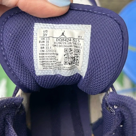Nike Air Jordan 1 Mid GS “Purple Venom / Fierce Purple”– Youth Size 3Y - Picture 7 of 7
